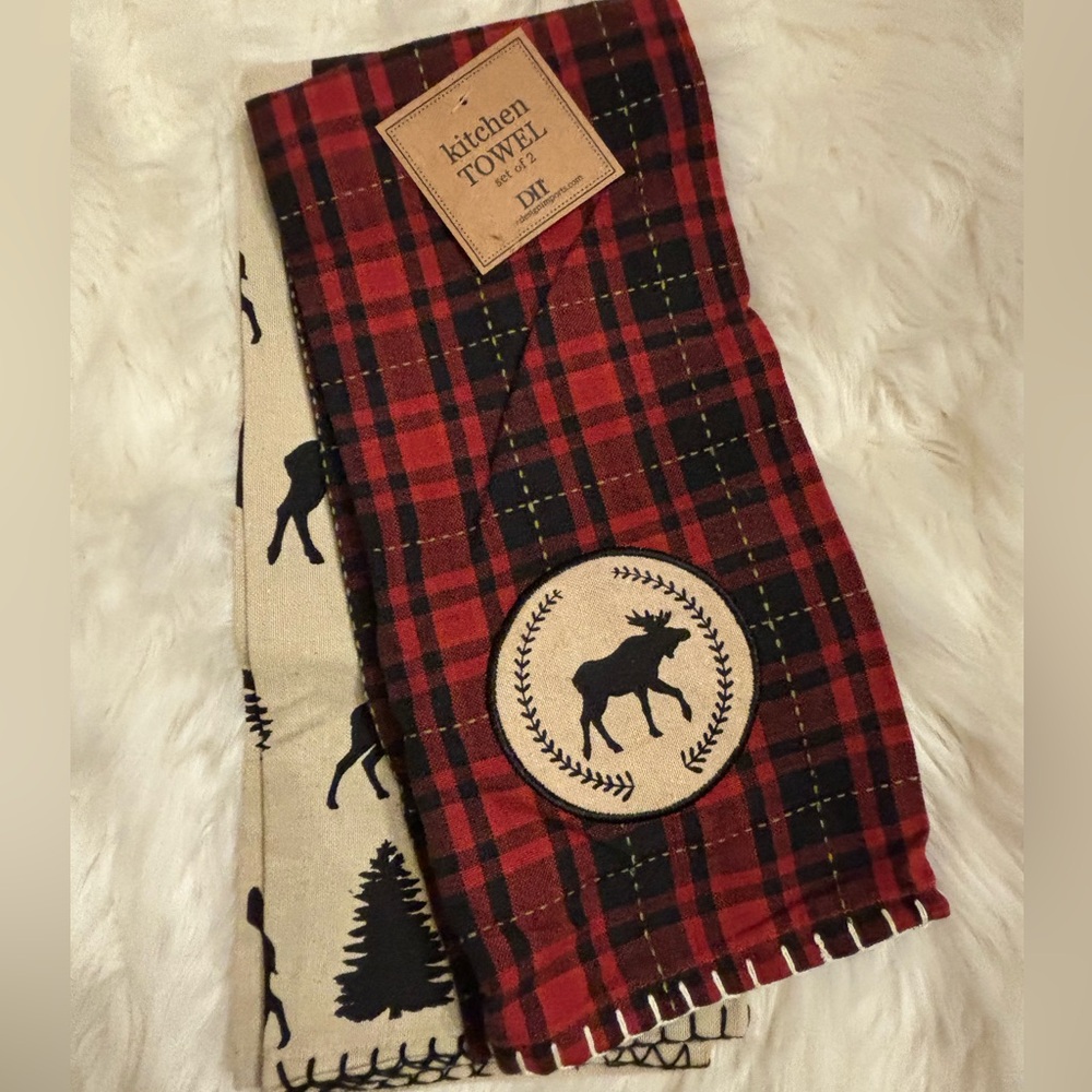 Set Of 2 Tea Towels - Moose, Bear, Elk, Tree
